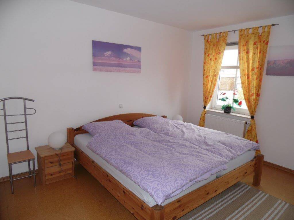 Doppelbettzimmer Ferienwohnung Ricada Papenburg